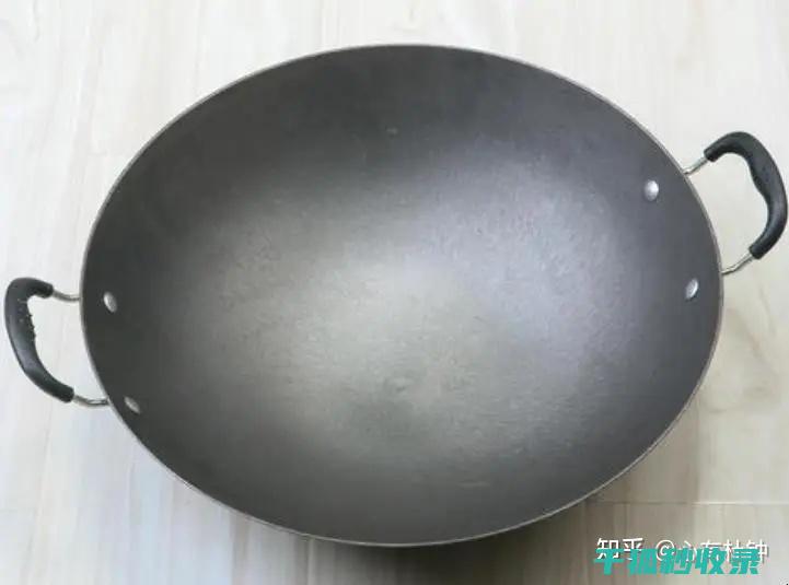 锅具底部清洁小窍门：简单几步让锅焕然一新 (锅具底部清洁视频)